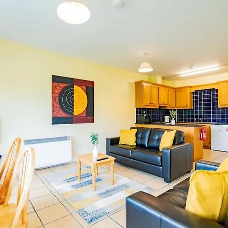 3 Bed By Shortstays, Sleeps 5 Апартаменты *