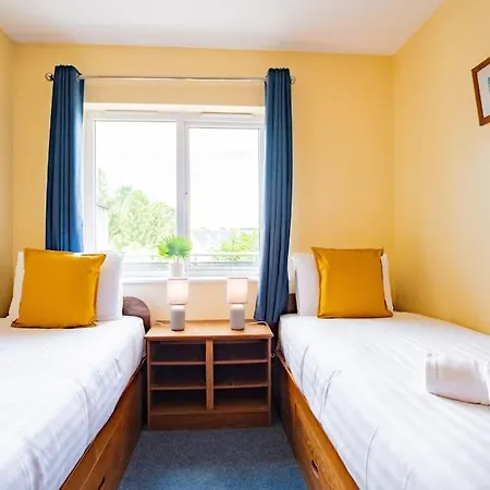 82 - 3 Bed By Shortstays * Голуэй