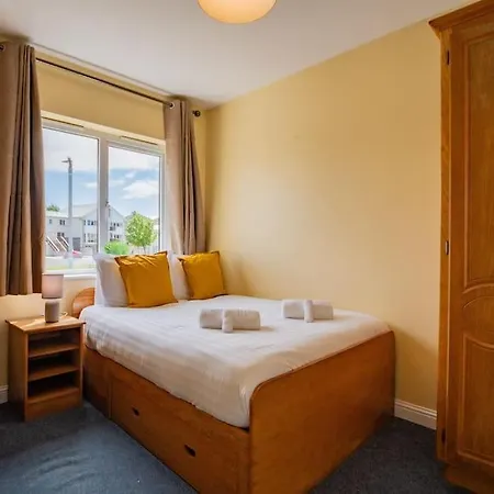 82 - 3 Bed By Shortstays גלוואיי