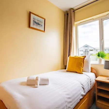 דירה 82 - 3 Bed By Shortstays גלוואיי