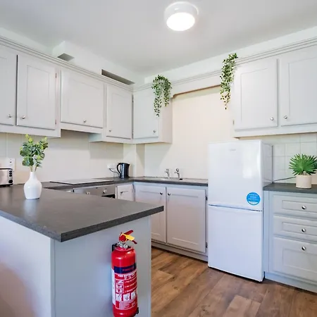 아파트 82 - 3 Bed By Shortstays 골웨이
