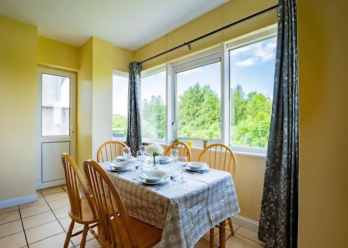 82 - 3 Bed By Shortstays Апартаменты *