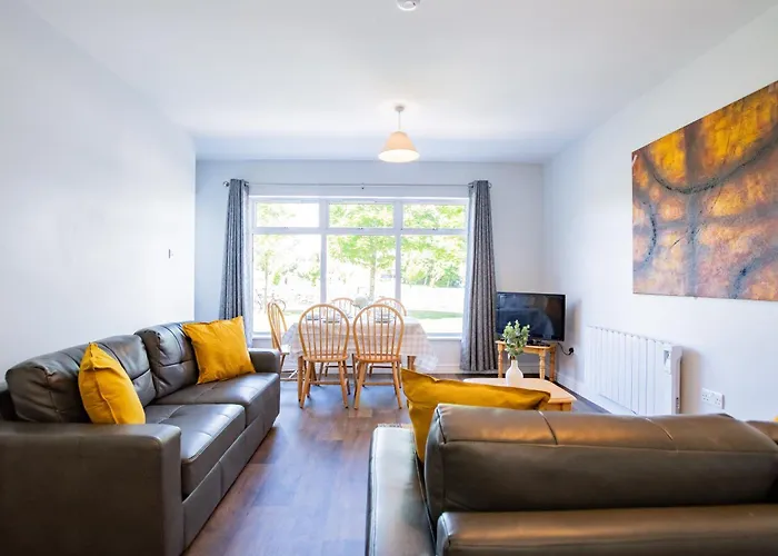 82 - 3 Bed By Shortstays *